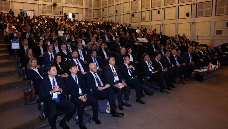 I. Ulusal Paslanmaz Çelik Zirvesi yoğun katılımla düzenlendi